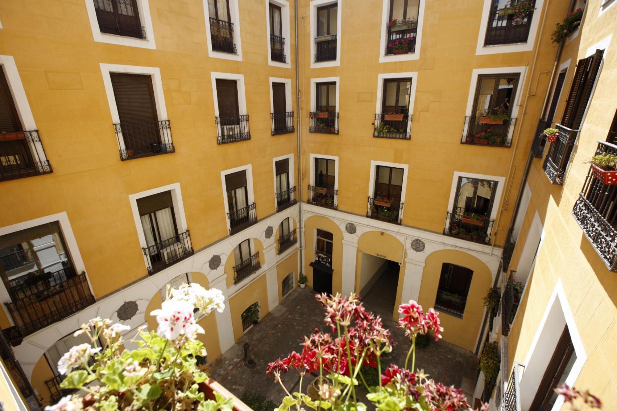 Madrid Centric Suites ภายนอก รูปภาพ